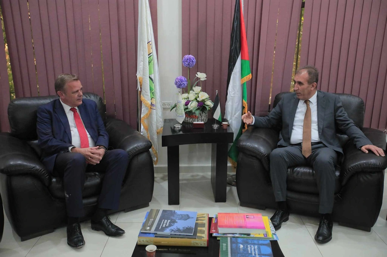 University President Meets Dutch Representative in Palestine